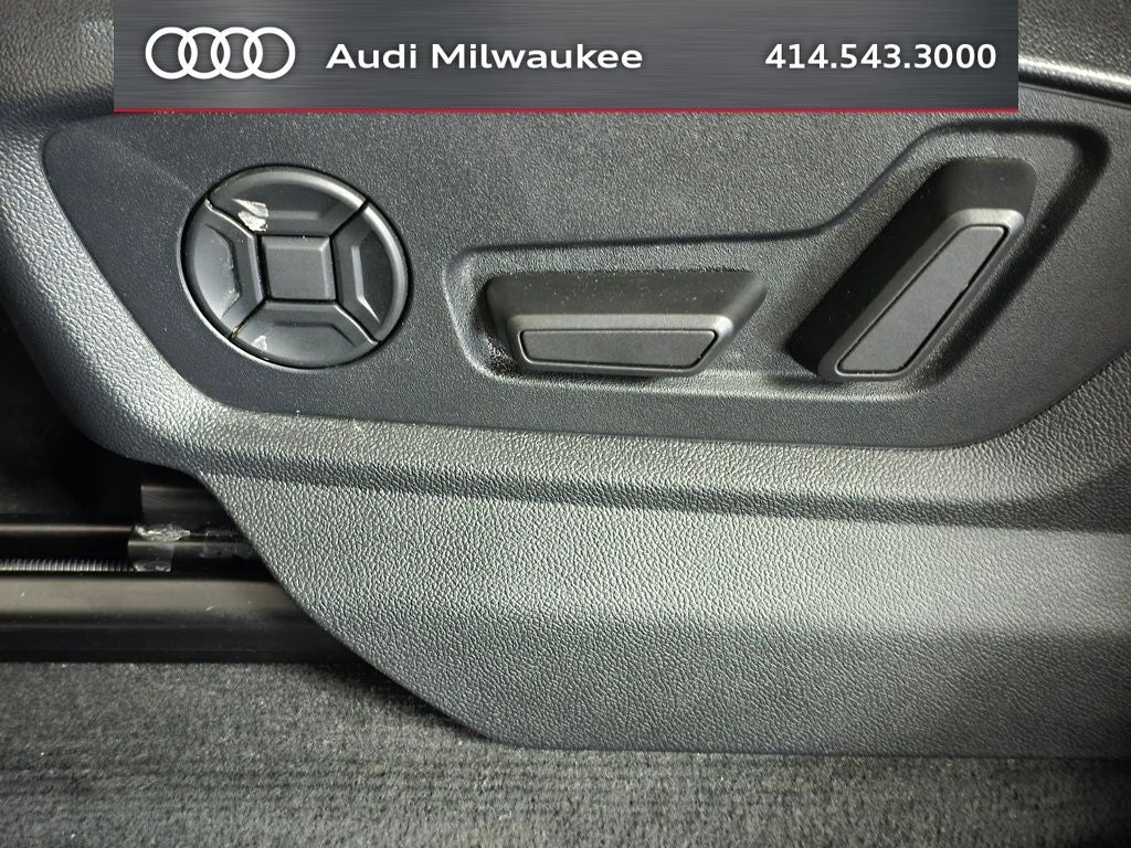 2023 Audi Q8 55 Premium quattro