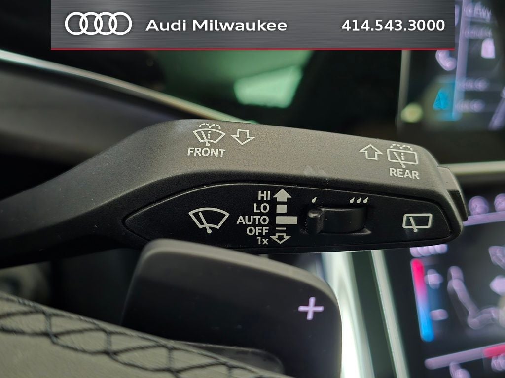 2023 Audi Q8 55 Premium quattro