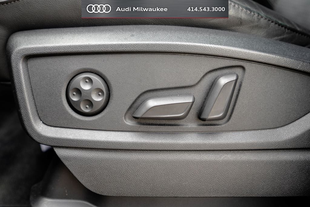 2023 Audi SQ5 Premium Plus quattro