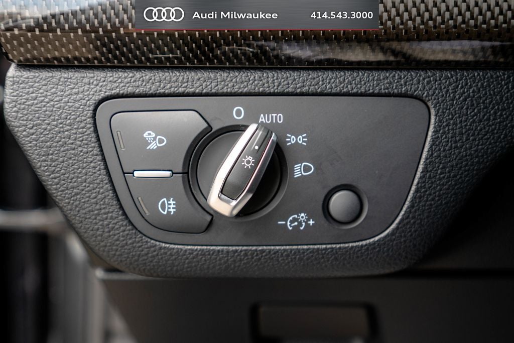 2023 Audi SQ5 Premium Plus quattro