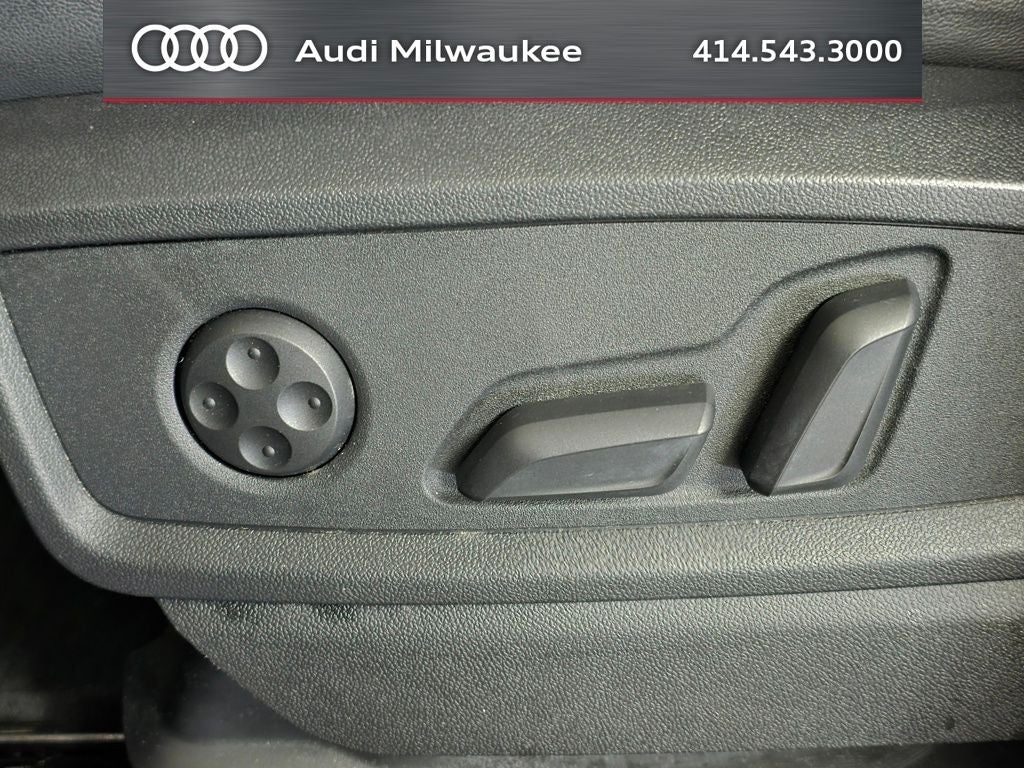 2023 Audi SQ5 Premium Plus quattro