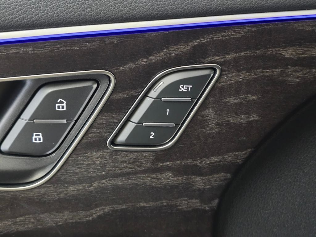 2023 Audi Q8 55 Premium Plus quattro