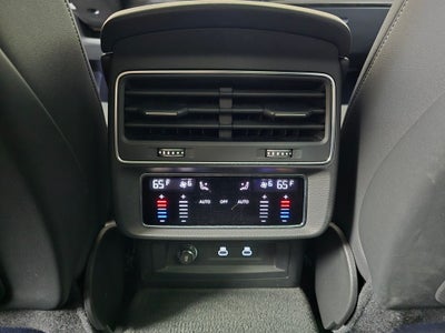 2023 Audi Q8 55 Premium Plus quattro