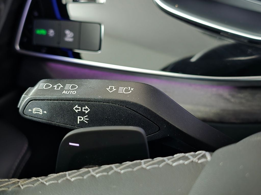 2023 Audi Q8 55 Premium Plus quattro