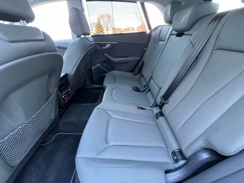 2023 Audi Q8 55 Prestige quattro