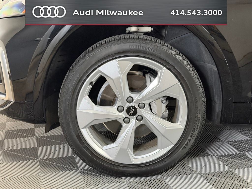 2023 Audi Q5 45 S line Premium quattro