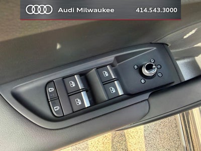 2023 Audi Q5 45 S line Premium quattro