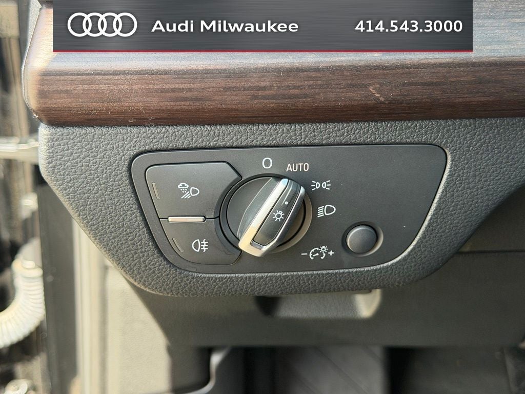 2023 Audi Q5 45 S line Premium quattro