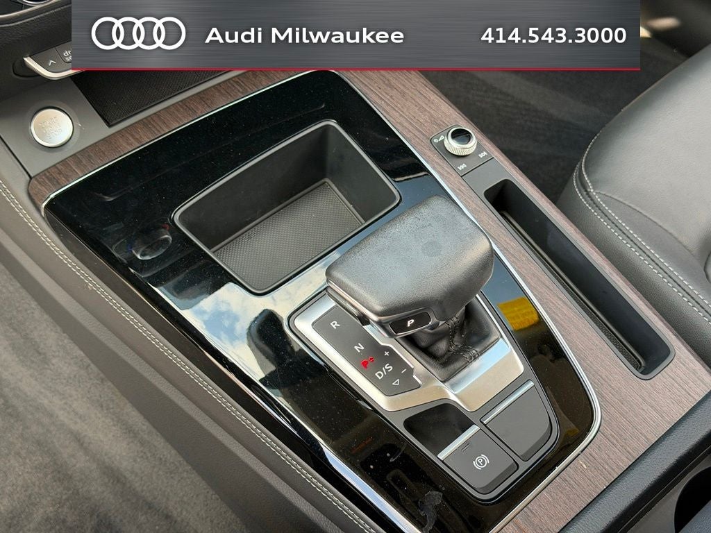 2023 Audi Q5 45 S line Premium quattro