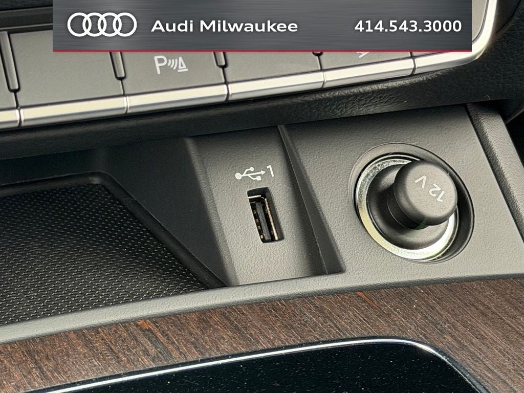 2023 Audi Q5 45 S line Premium quattro