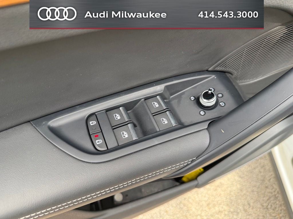 2023 Audi Q5 45 S line Premium quattro