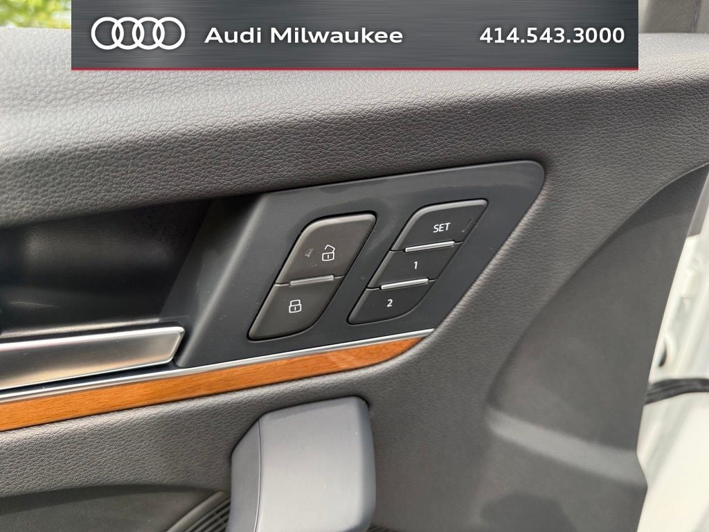 2023 Audi Q5 45 S line Premium quattro