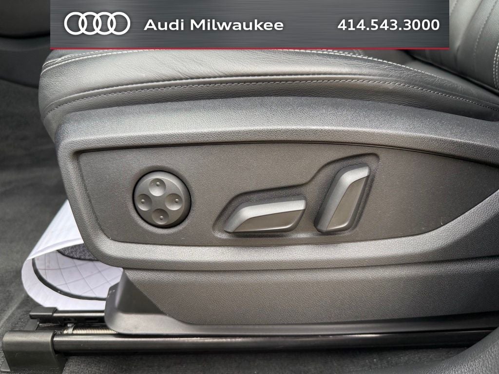 2023 Audi Q5 45 S line Premium quattro