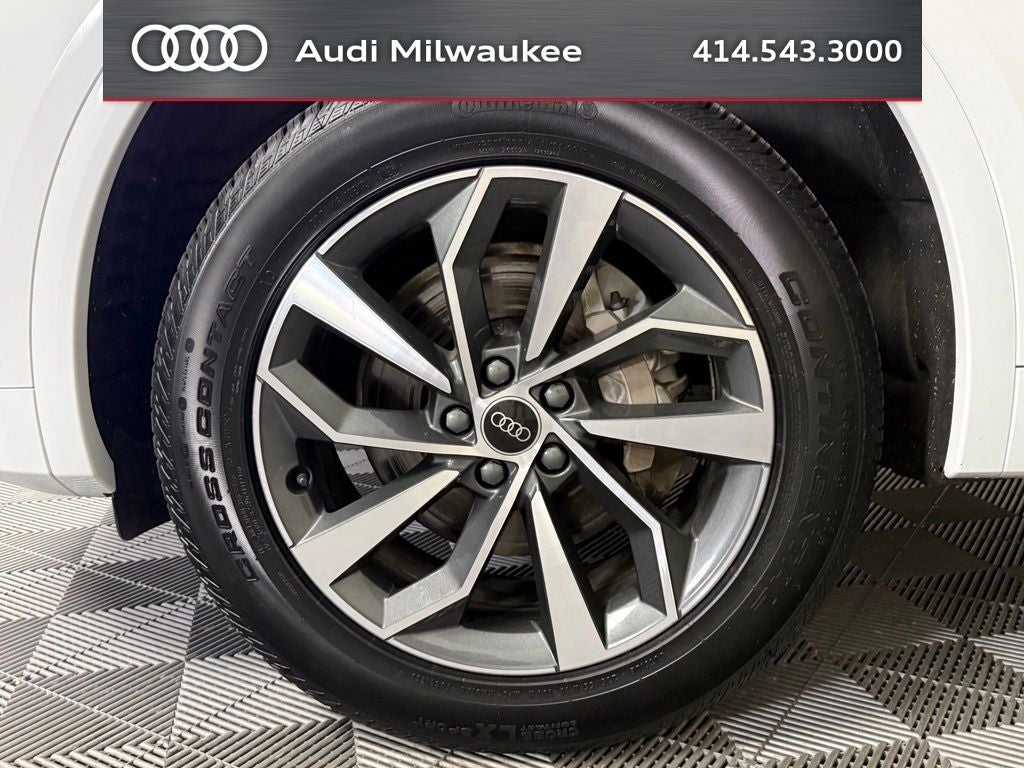 2023 Audi Q5 45 S line Premium quattro