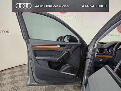 2023 Audi Q5 45 S line Premium quattro