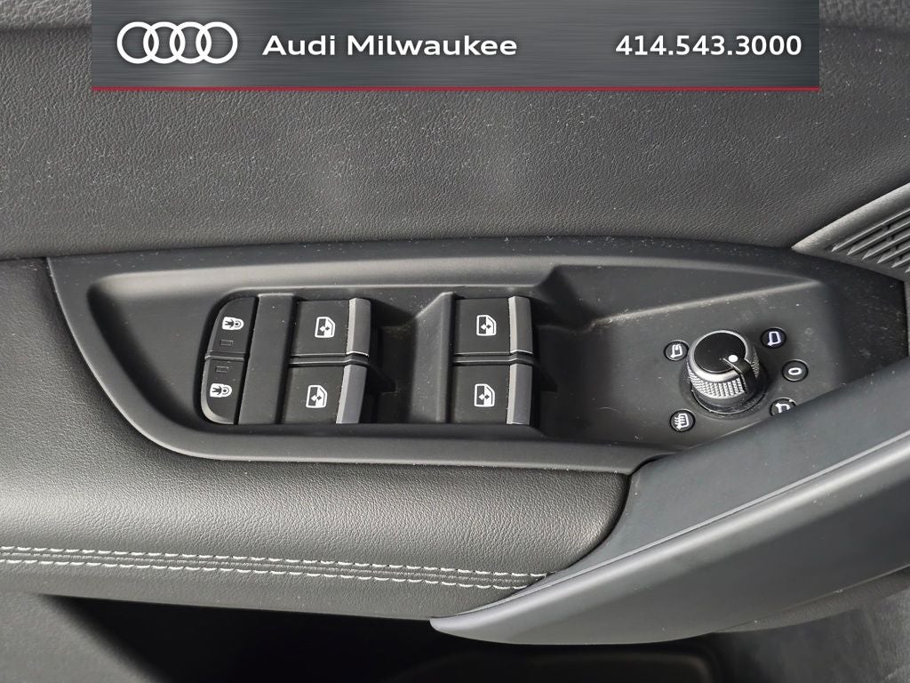 2023 Audi Q5 45 S line Premium quattro
