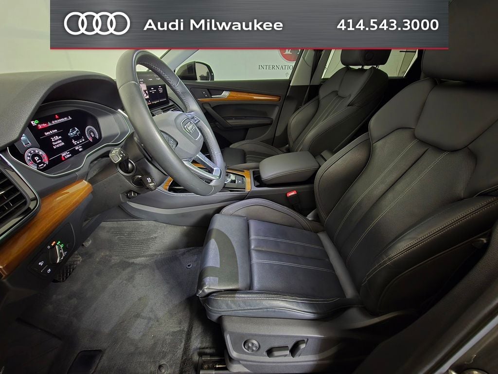 2023 Audi Q5 45 S line Premium quattro