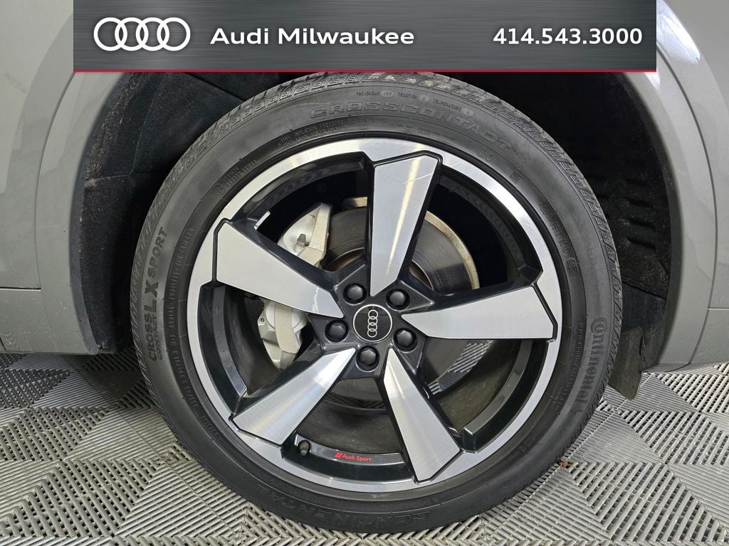 2023 Audi Q5 45 S line Premium quattro
