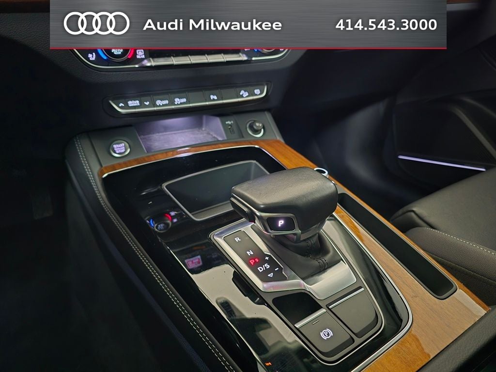 2023 Audi Q5 45 S line Premium quattro