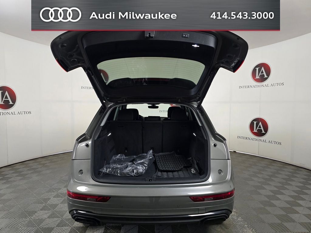 2023 Audi Q5 45 S line Premium quattro