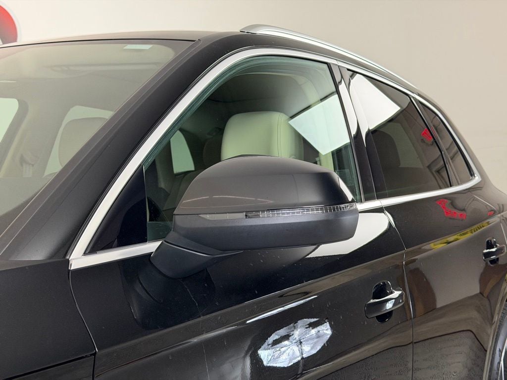 2023 Audi Q5 45 S line Premium quattro