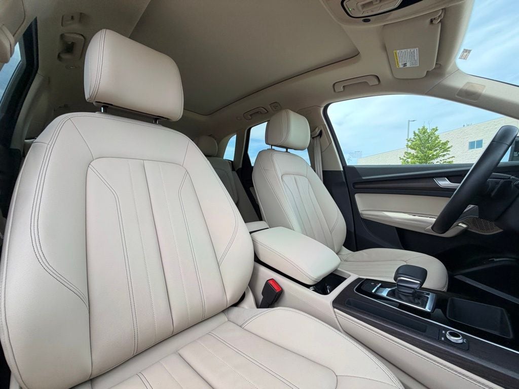 2023 Audi Q5 45 S line Premium quattro