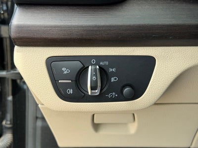 2023 Audi Q5 45 S line Premium quattro