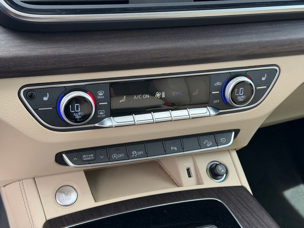 2023 Audi Q5 45 S line Premium quattro