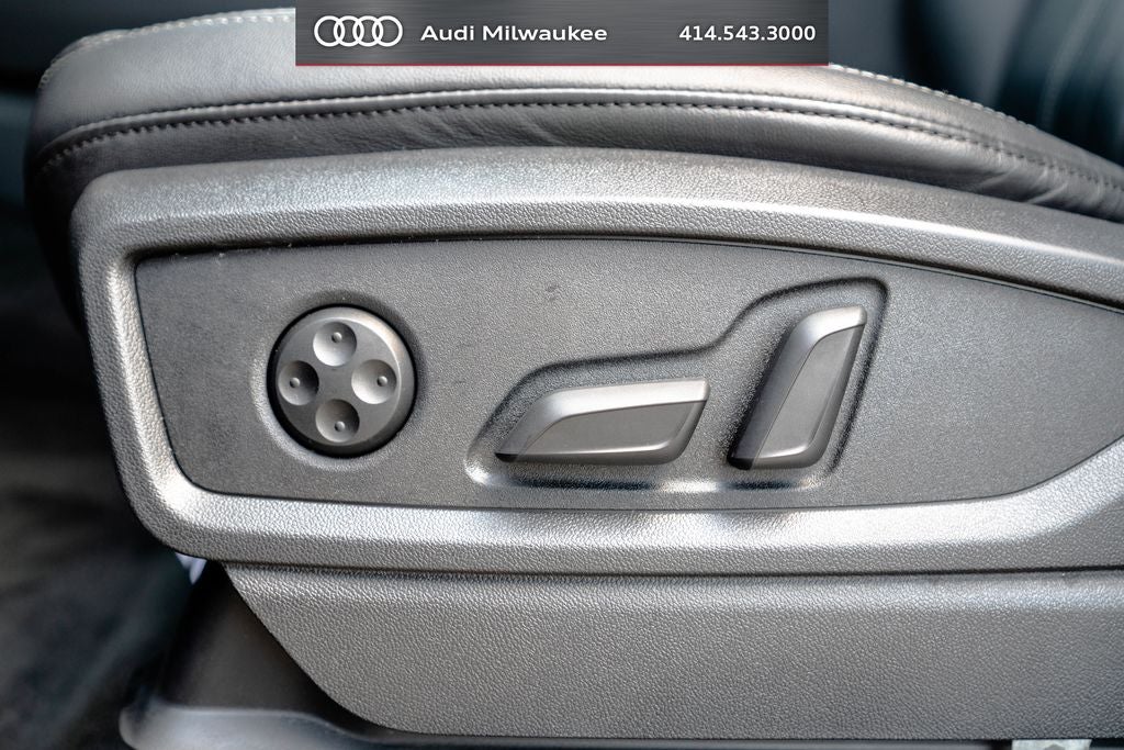 2023 Audi Q5 45 S line Premium quattro