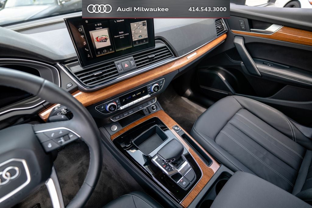 2023 Audi Q5 45 S line Premium quattro