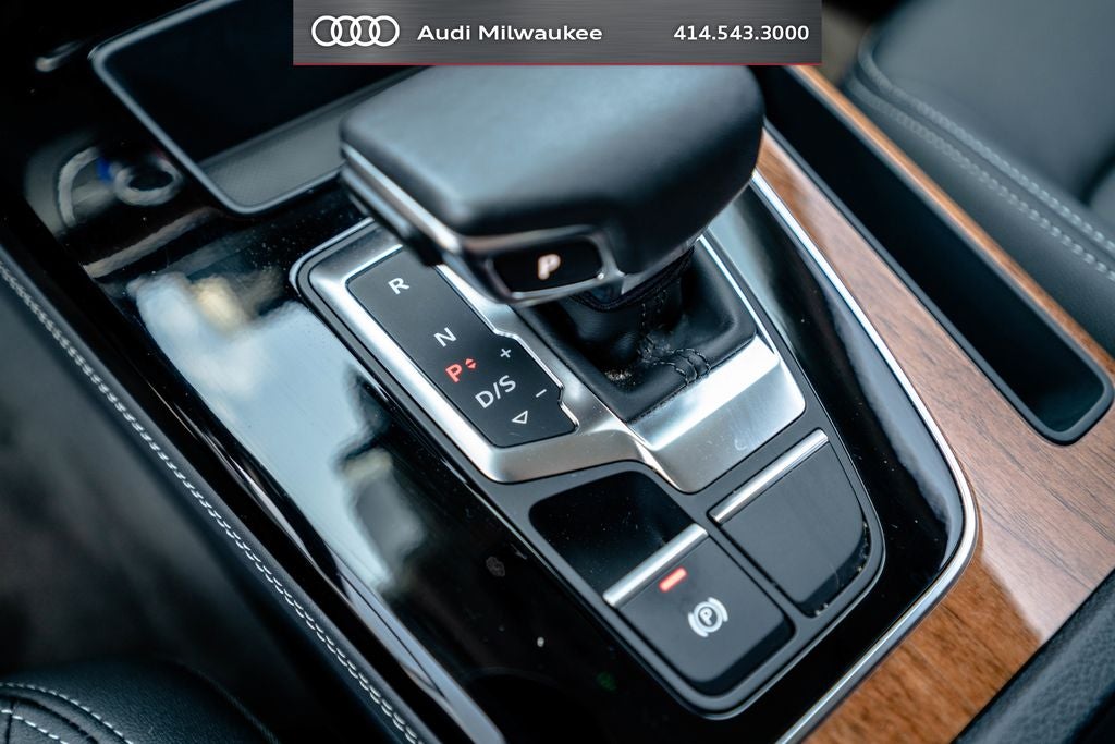 2023 Audi Q5 45 S line Premium quattro