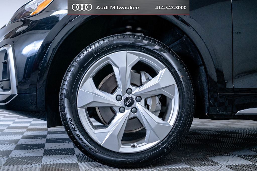 2023 Audi Q5 45 S line Premium quattro