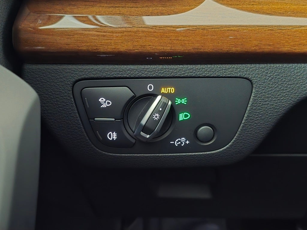 2023 Audi Q5 45 S line Premium Plus quattro