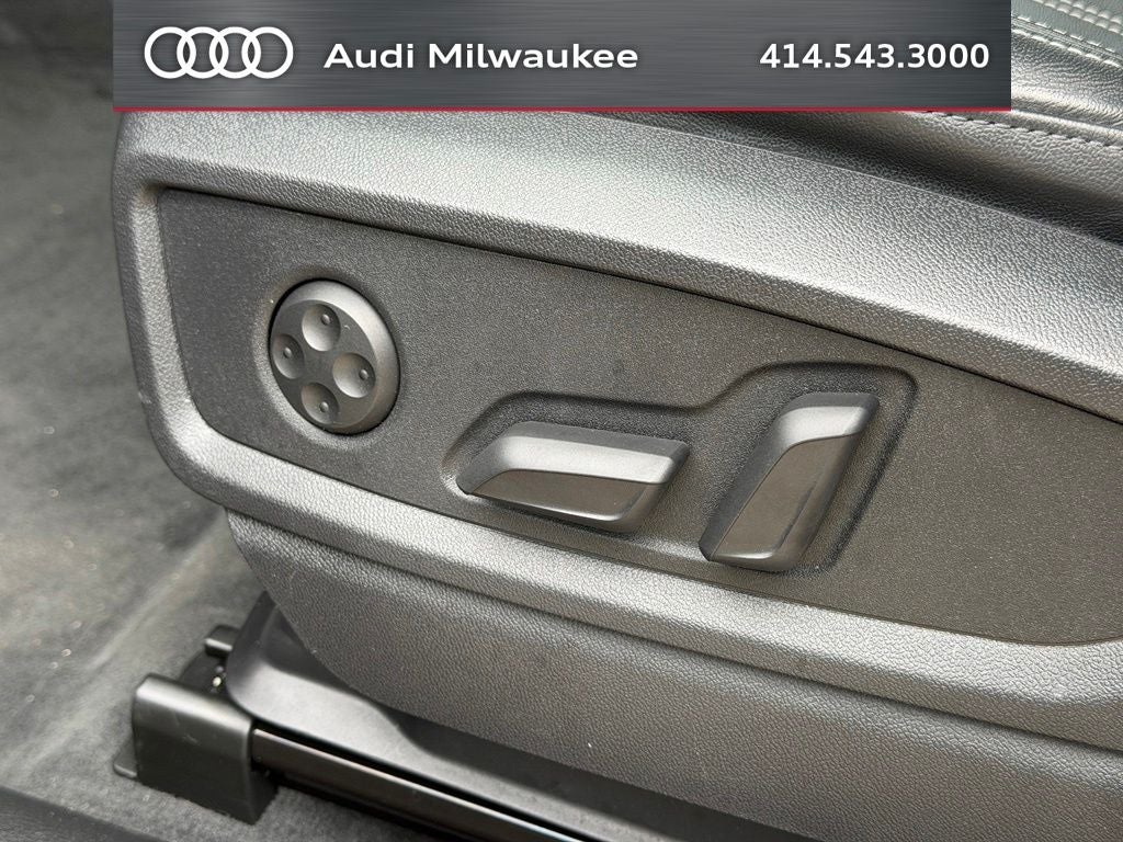 2023 Audi Q5 45 S line Premium quattro