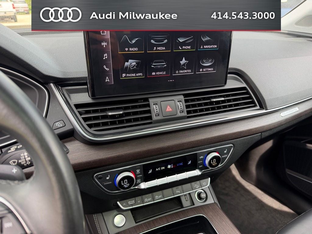 2023 Audi Q5 45 S line Premium quattro
