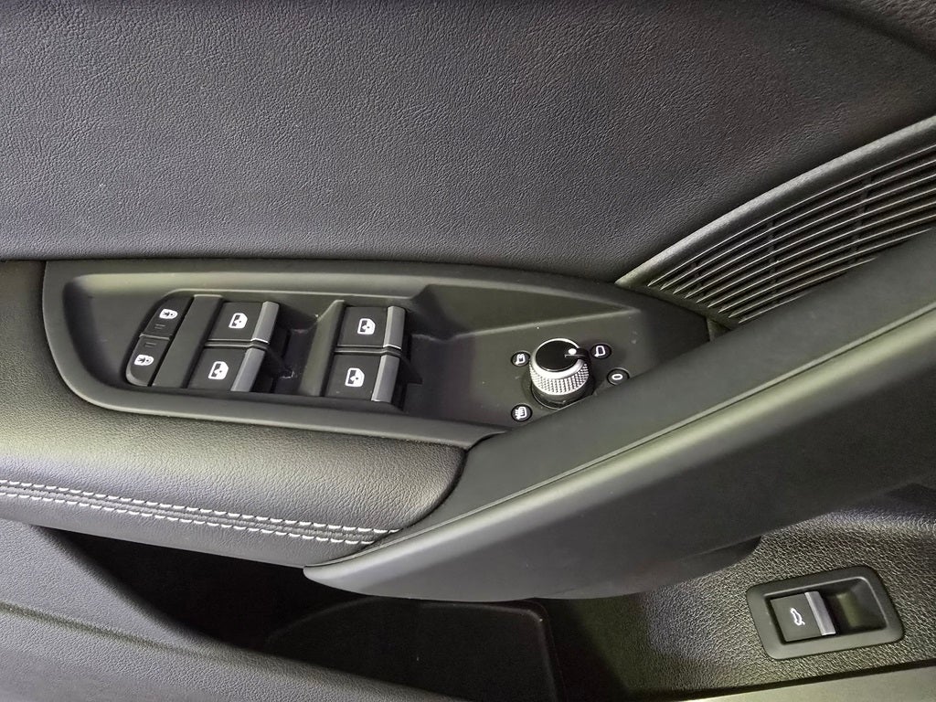 2022 Audi Q5 45 S line Premium Plus quattro