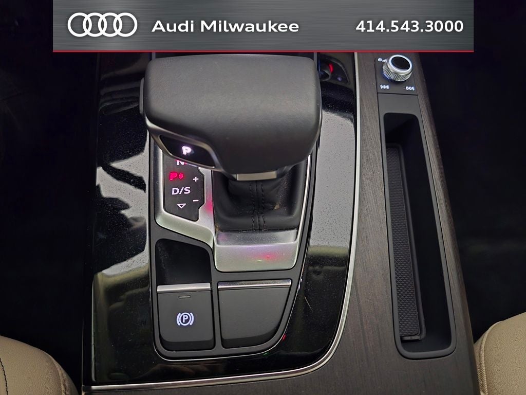 2023 Audi Q5 45 S line Premium quattro