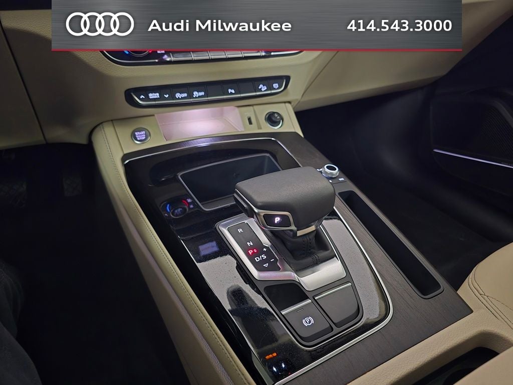 2023 Audi Q5 45 S line Premium quattro