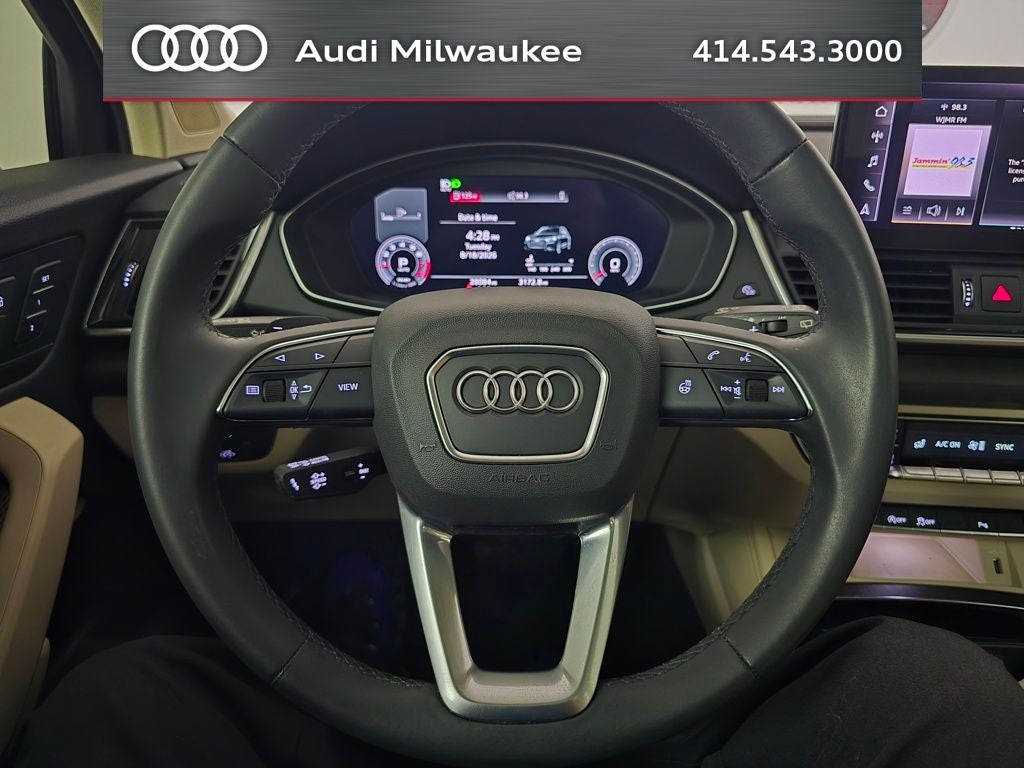 2023 Audi Q5 45 S line Premium quattro