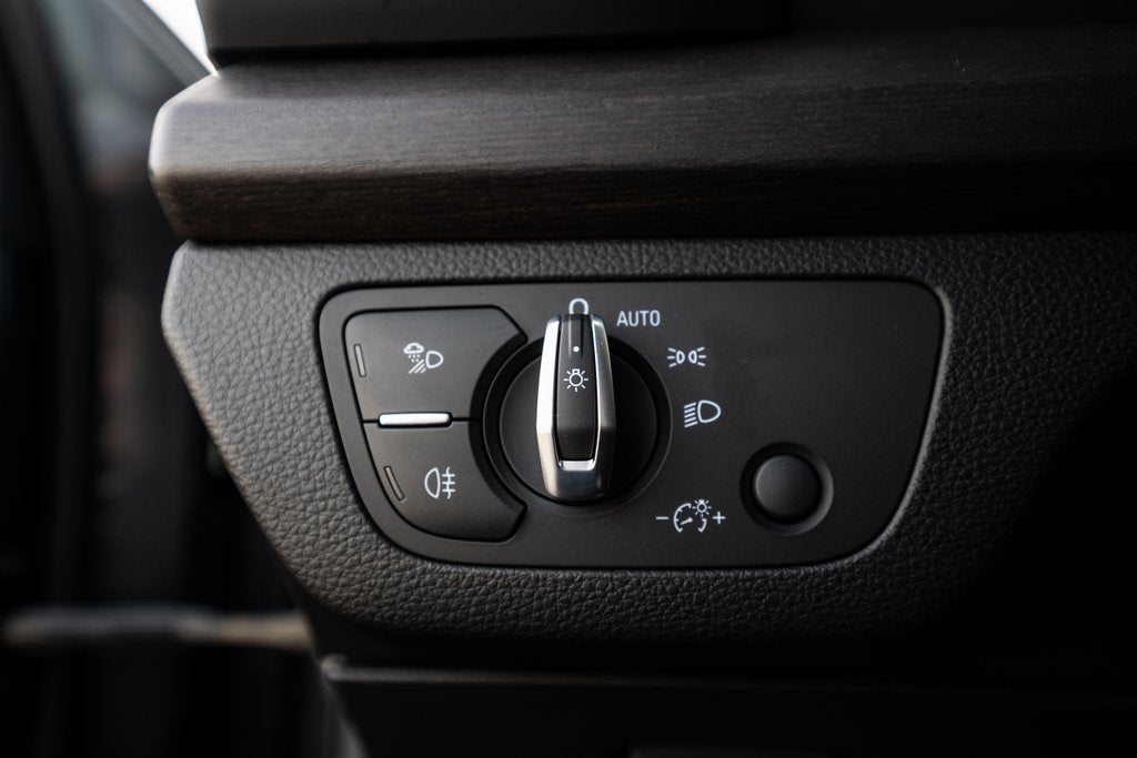 2022 Audi Q5 45 S line Premium Plus quattro