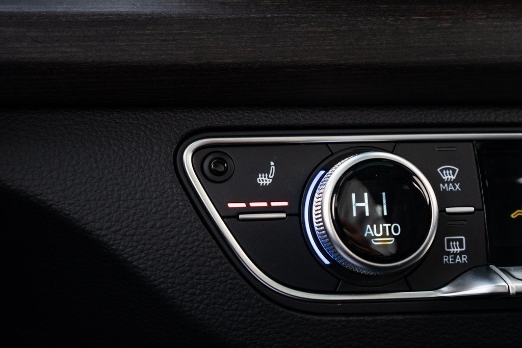 2022 Audi Q5 45 S line Premium Plus quattro