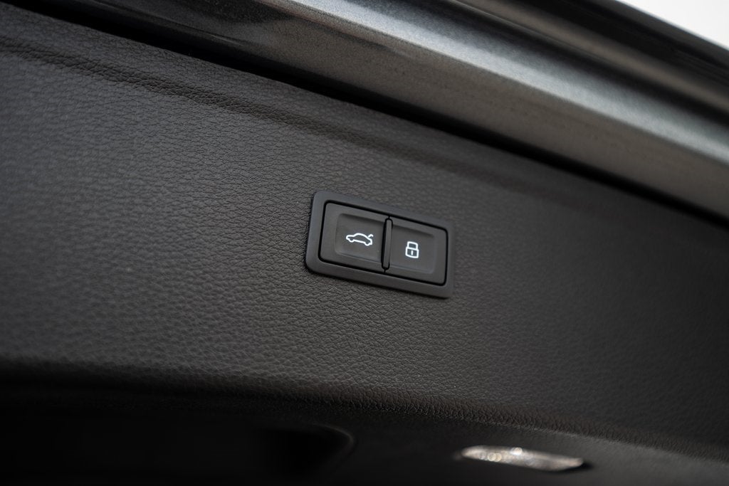 2022 Audi Q5 45 S line Premium Plus quattro