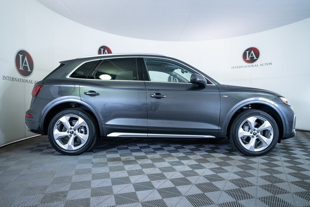 2022 Audi Q5 45 S line Premium Plus quattro