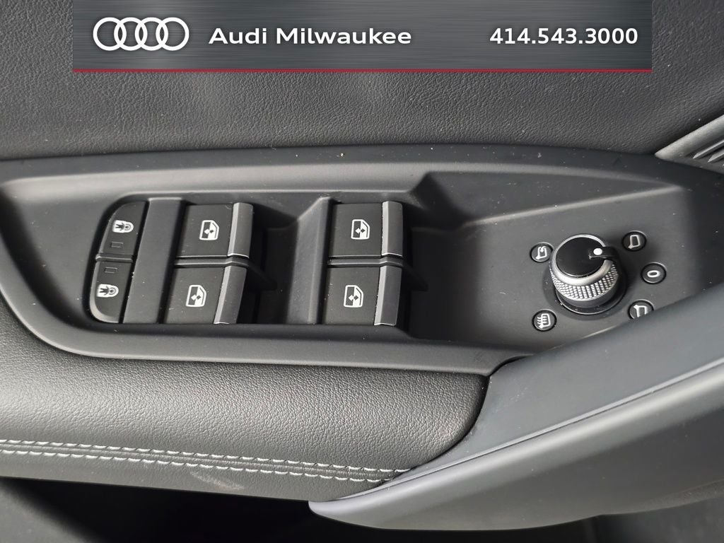 2023 Audi Q5 45 S line Premium quattro