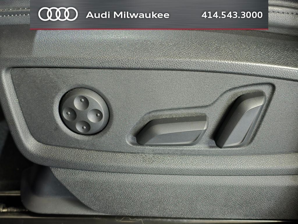2023 Audi Q5 45 S line Premium quattro