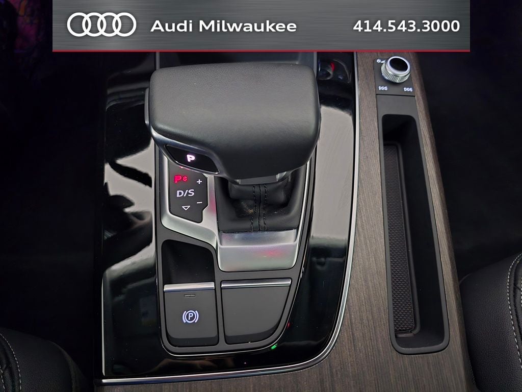 2023 Audi Q5 45 S line Premium quattro