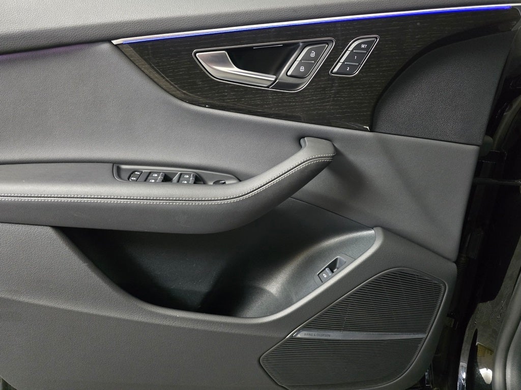 2023 Audi Q8 55 Premium Plus quattro