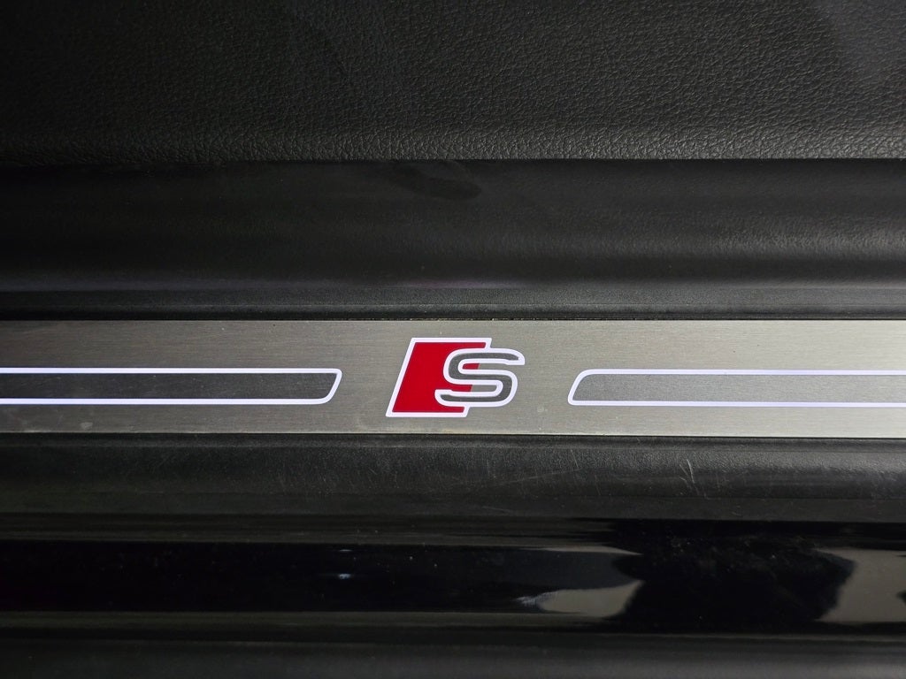 2023 Audi Q8 55 Premium Plus quattro