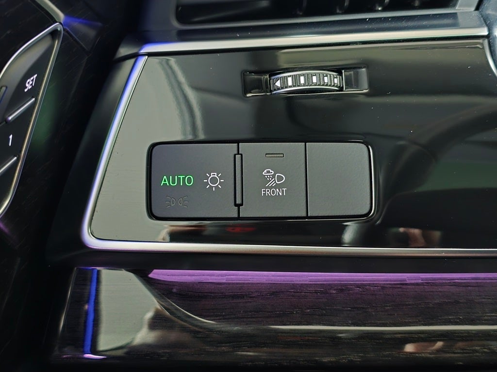 2023 Audi Q8 55 Premium Plus quattro