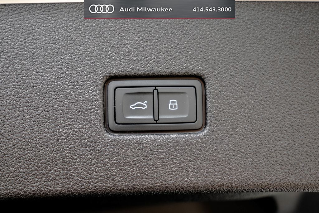 2023 Audi Q8 55 Premium Plus quattro